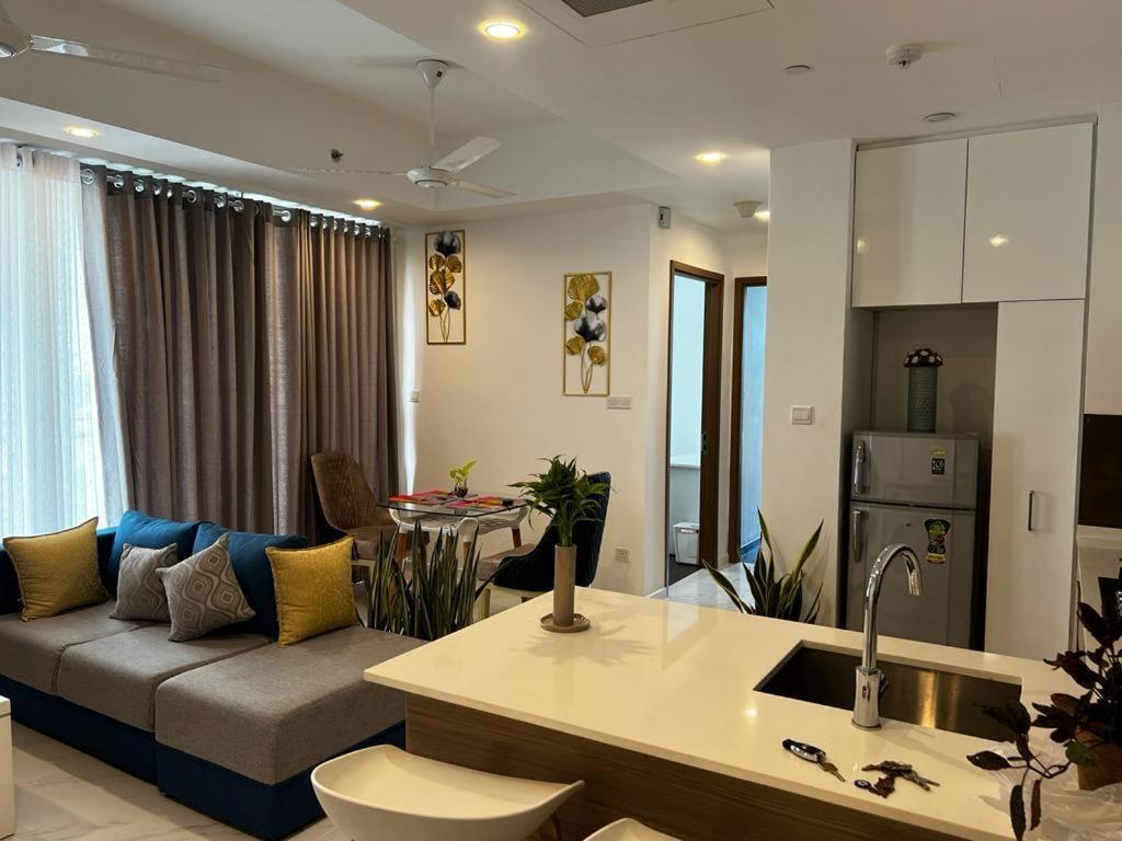 קולומבו Luxury Sky Apartment מראה חיצוני תמונה